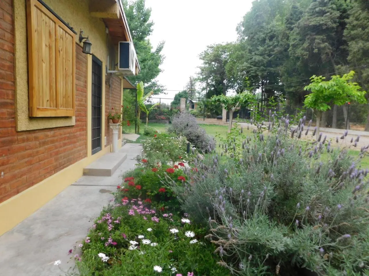 Chalet Cabanas Mirmar Mendoza Argentina